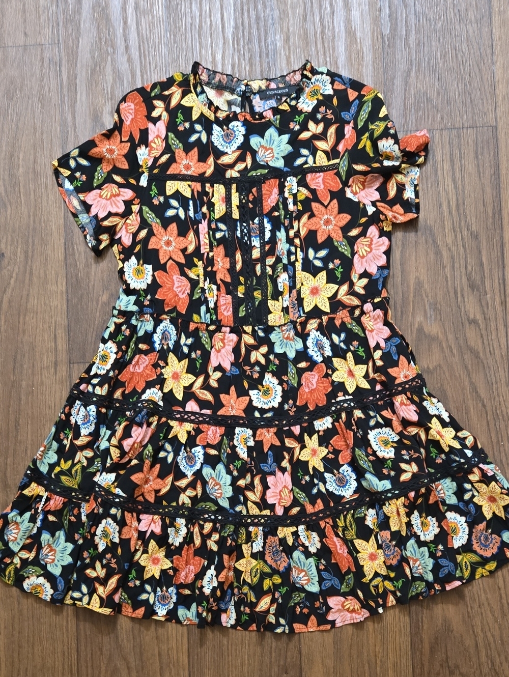 Olivaceous Black Floral Tiered Mini Dress/ Size Small